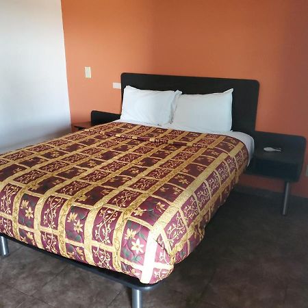 High Desert Inn Hesperia Ngoại thất bức ảnh
